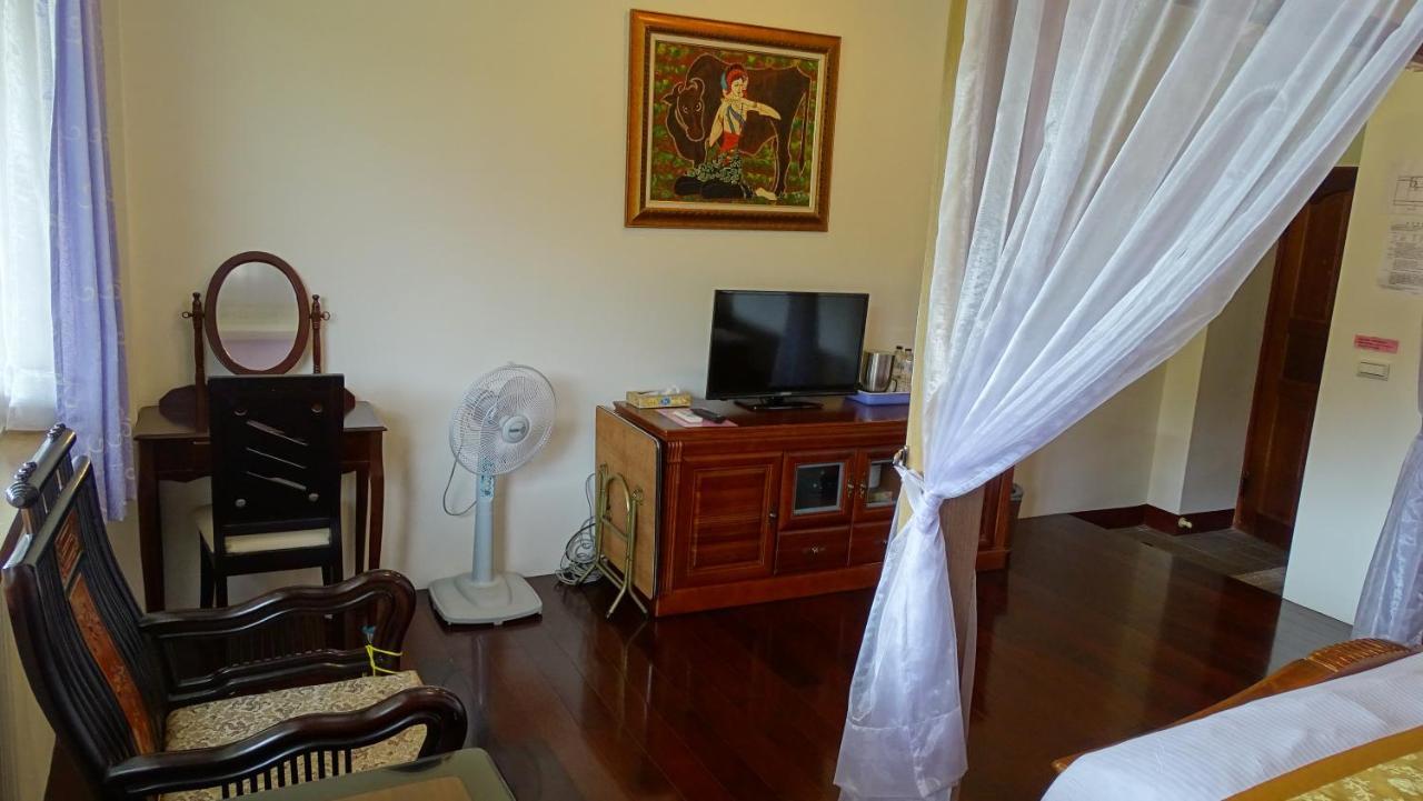 Emoonten Homestay Sanzhi Exterior foto